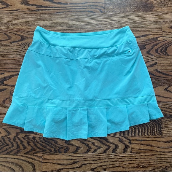 Turquoise blue Nike Dri-Fit pleated Tennis or Golf Skirt with built in shorts - Picture 2 of 5